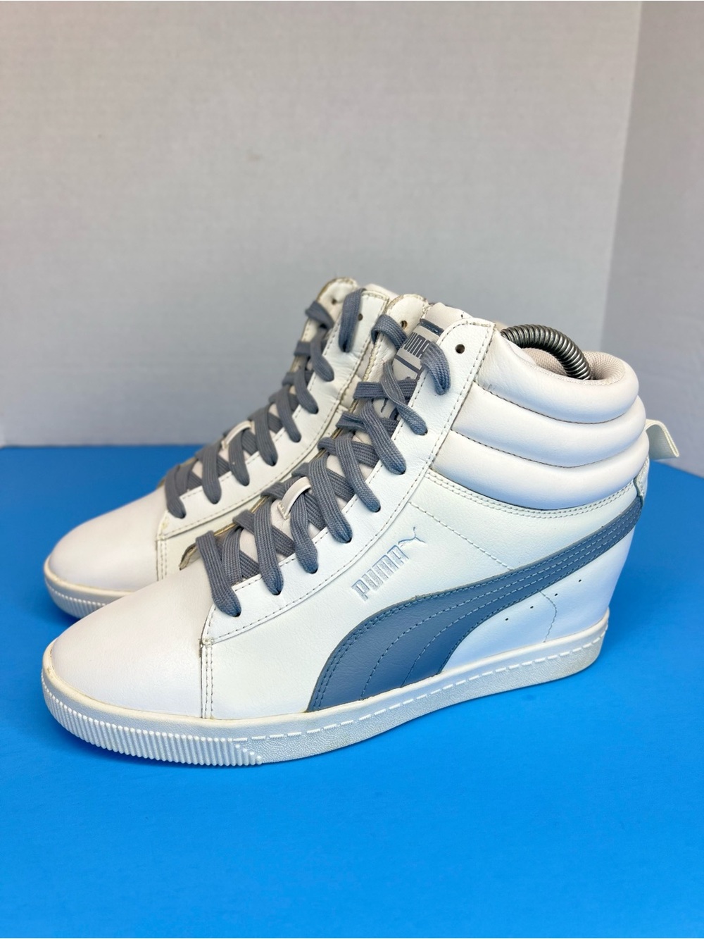Puma Classic Hidden Wedge Leather Hi Womens Size 8.5M White/Dusk Blue-Grey Super